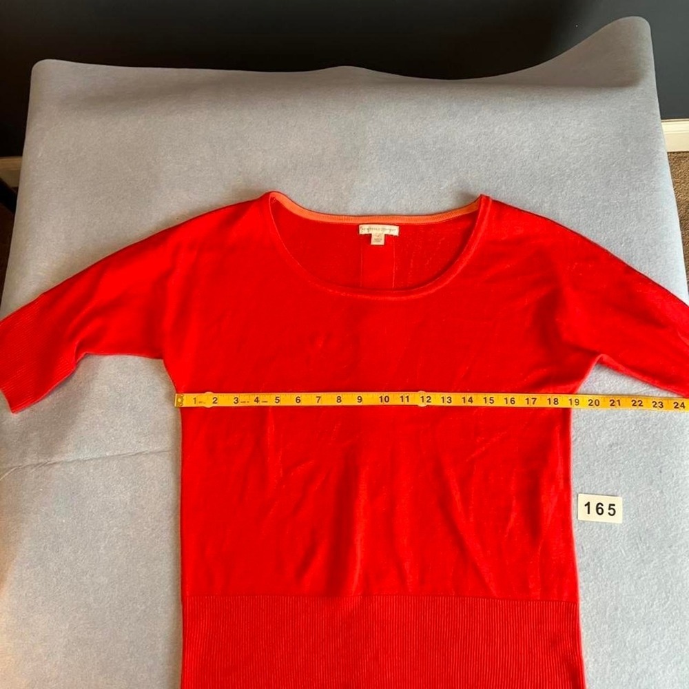 New York Company Red Sweater Women size Medium Women's
